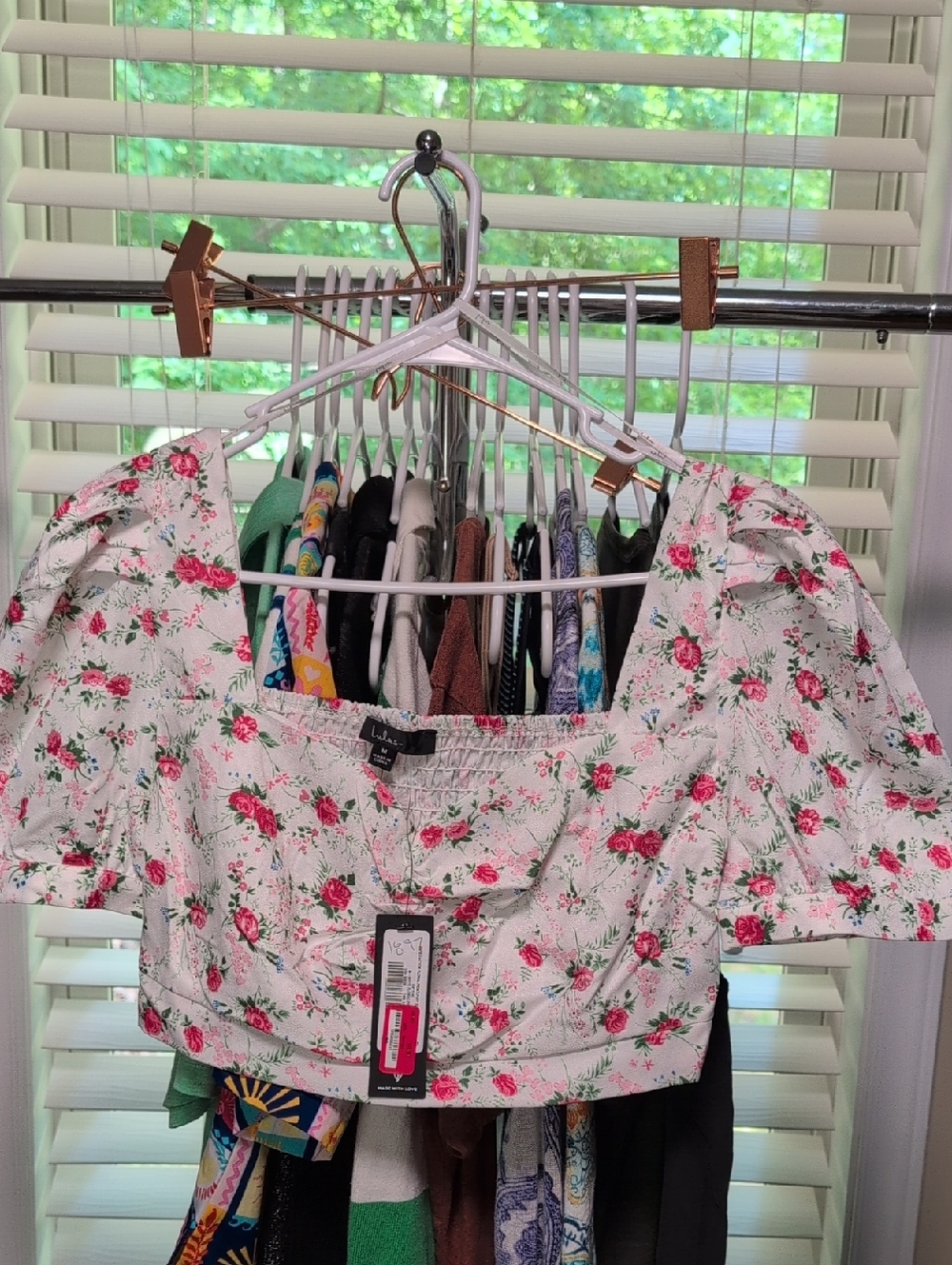 Lulu's White Crop Top with Pink Rose Print